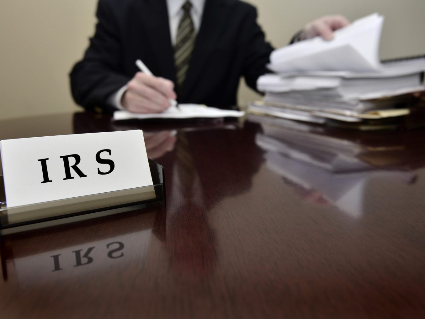What You Need to Know About IRS Revenue Officers